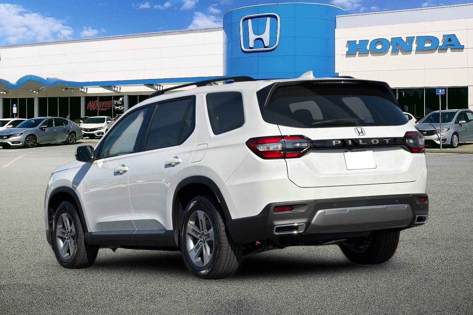 New 2026 Honda Pilot EX-L image 3