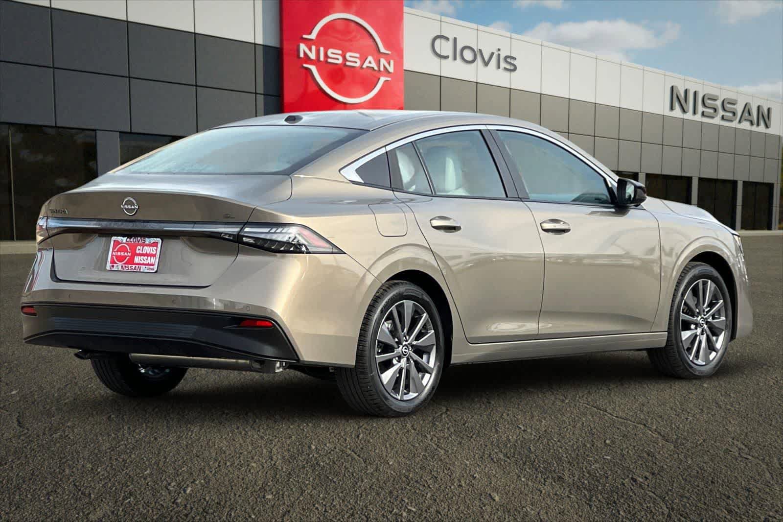 New 2026 Nissan Sentra SL image 3