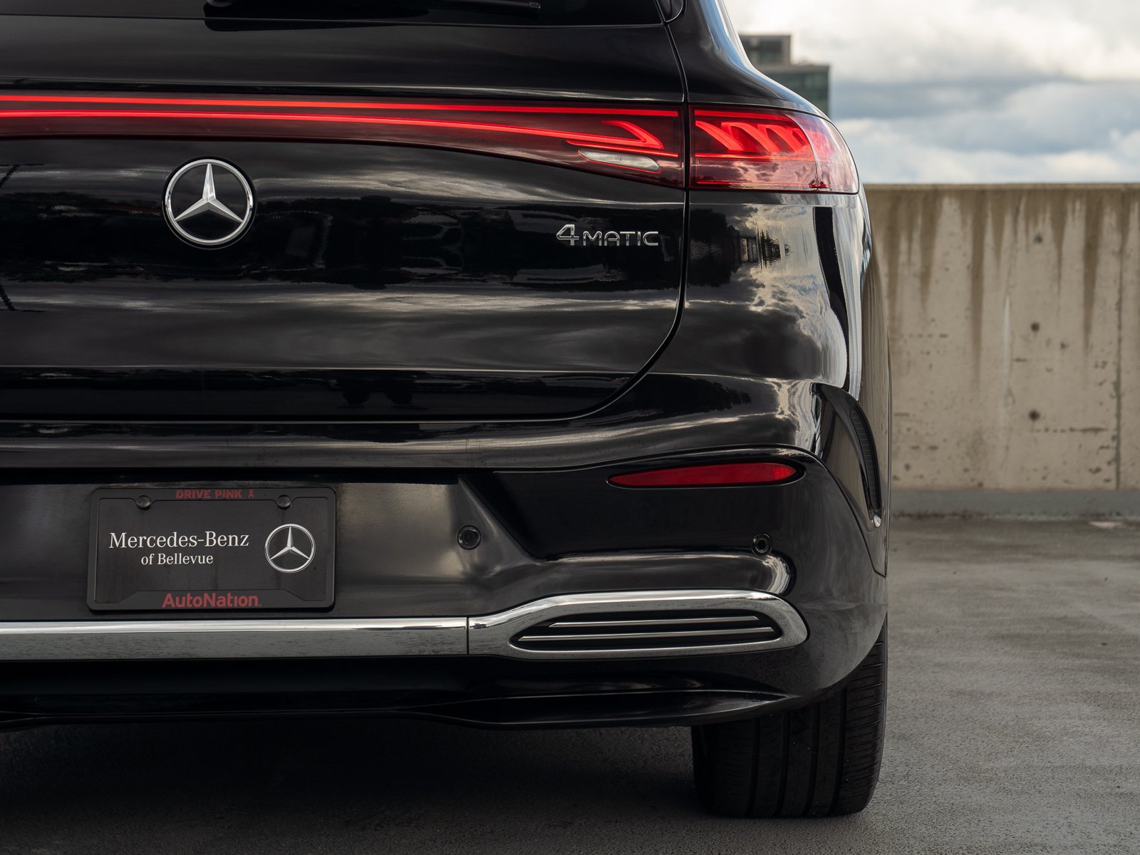 Used 2023 Mercedes-Benz EQS 580 4MATIC SUV image 10