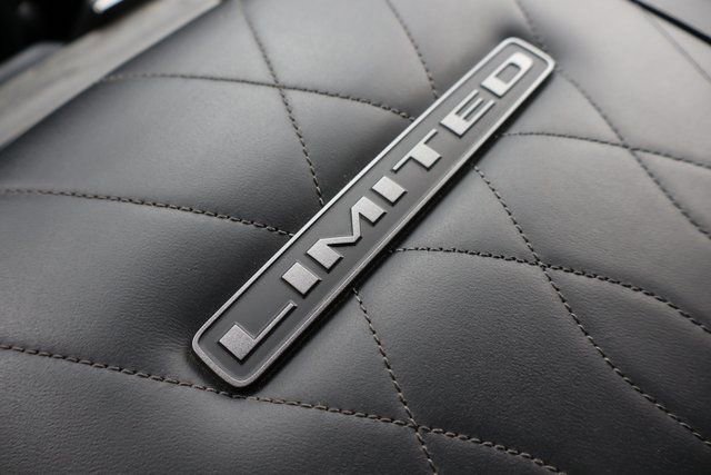 Used 2025 RAM 3500 Limited w/ Max Tow Package image 32