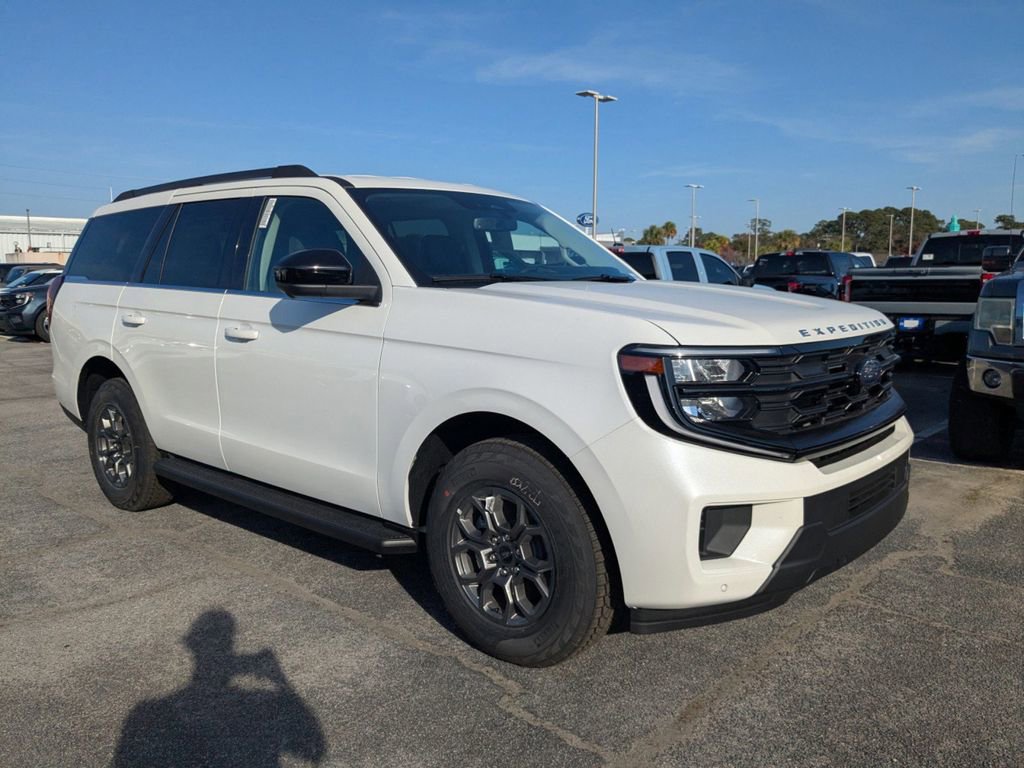 New 2025 Ford Expedition Active video 2