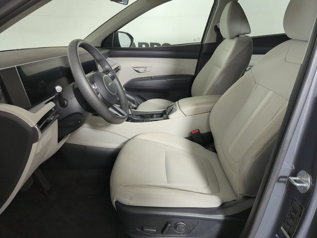 Used 2025 Hyundai Tucson SEL FWD image 7
