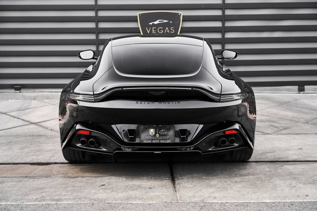 Used 2023 Aston Martin V8 Vantage Coupe RWD image 15