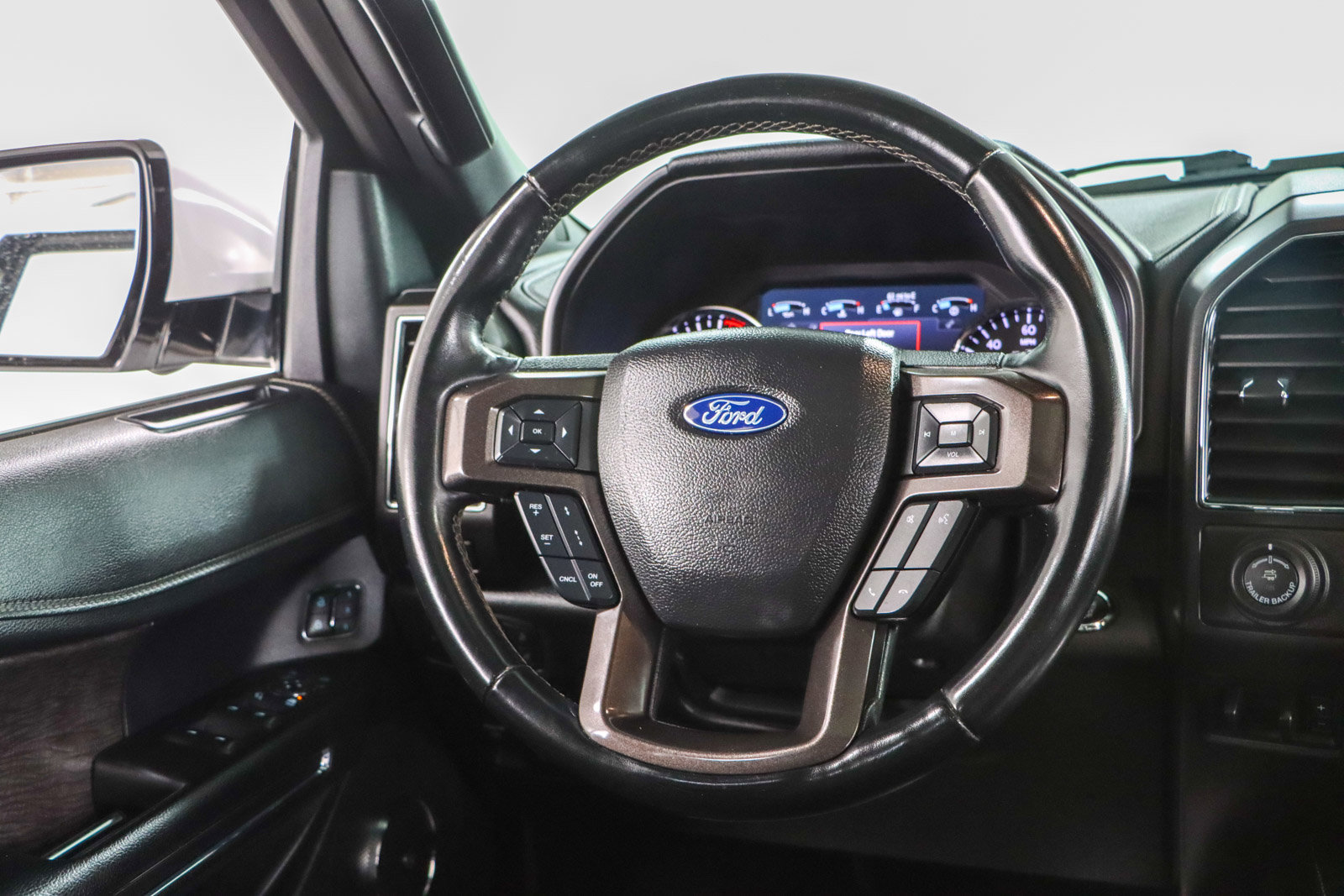 Used 2021 Ford Expedition Limited RWD image 13