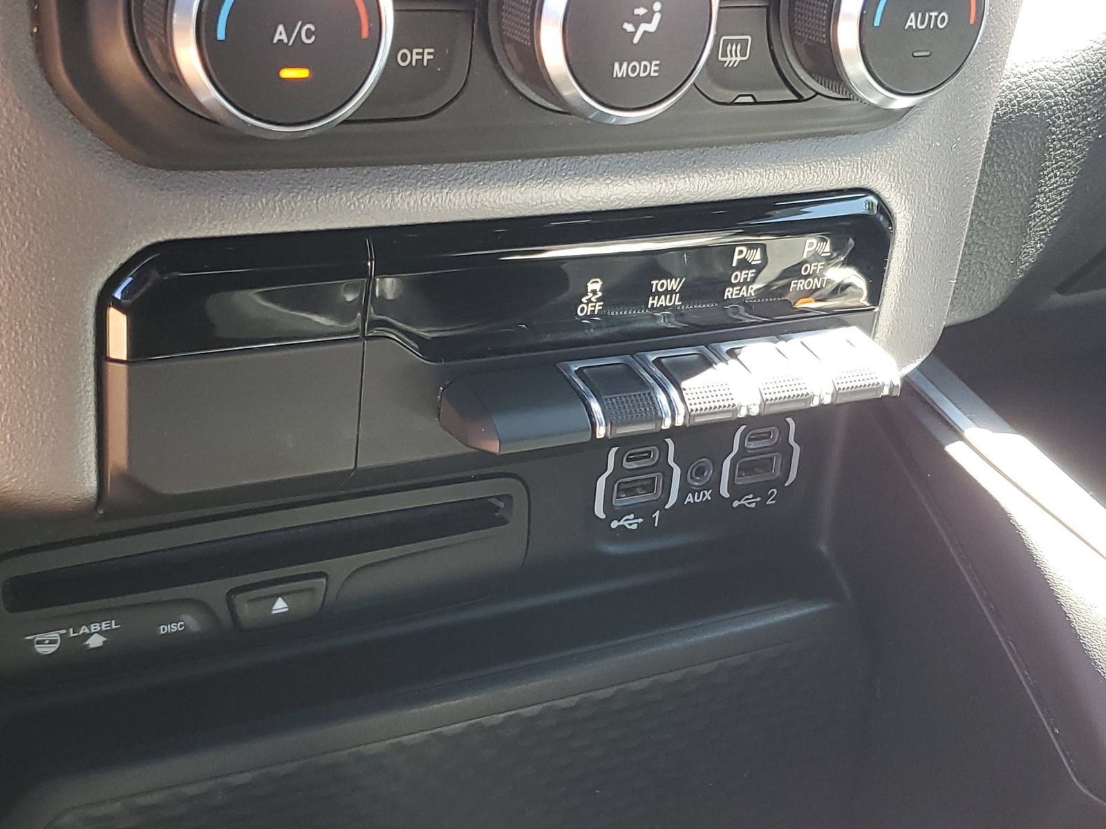 Used 2019 RAM 1500 Big Horn AWD/4WD image 29