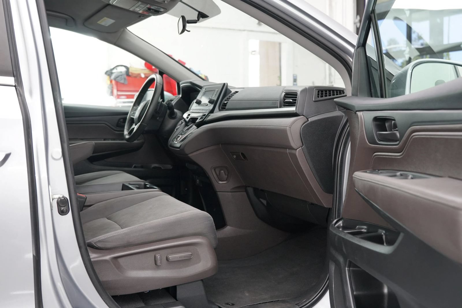 Used 2019 Honda Odyssey LX image 34