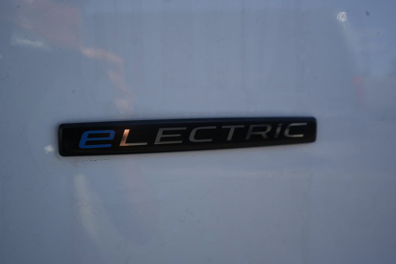New 2025 Mercedes-Benz eSprinter 170 Cargo image 20
