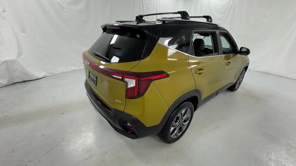 Used 2024 Kia Seltos S image 3