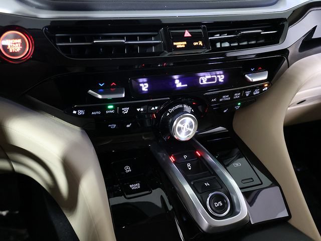 Certified 2023 Acura MDX SH-AWD w/ Technology Package image 22
