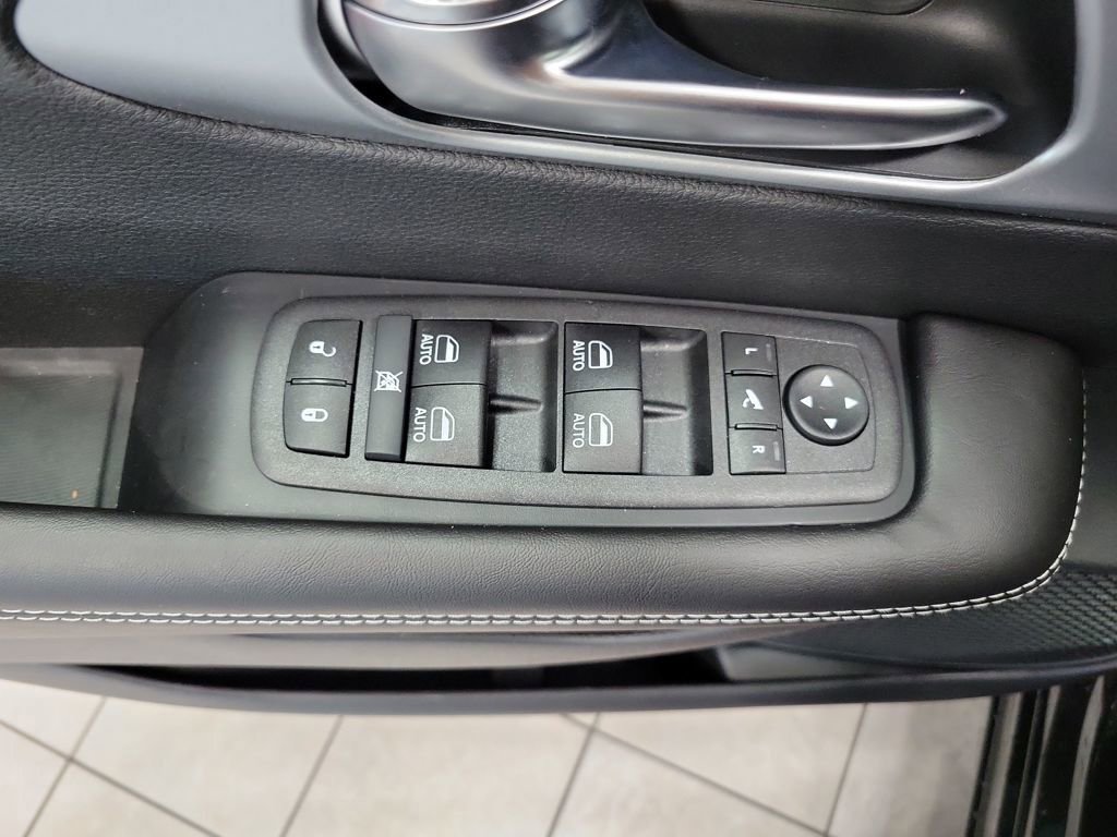 New 2026 Chrysler Pacifica Limited w/ S Appearance Package image 25