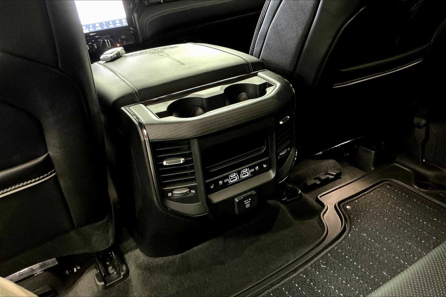 Used 2024 RAM 1500 Limited w/ Trailer Tow Group image 33