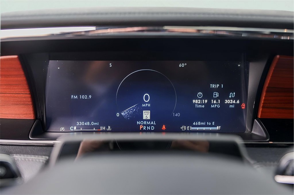 Used 2024 Lincoln Navigator L Reserve image 14