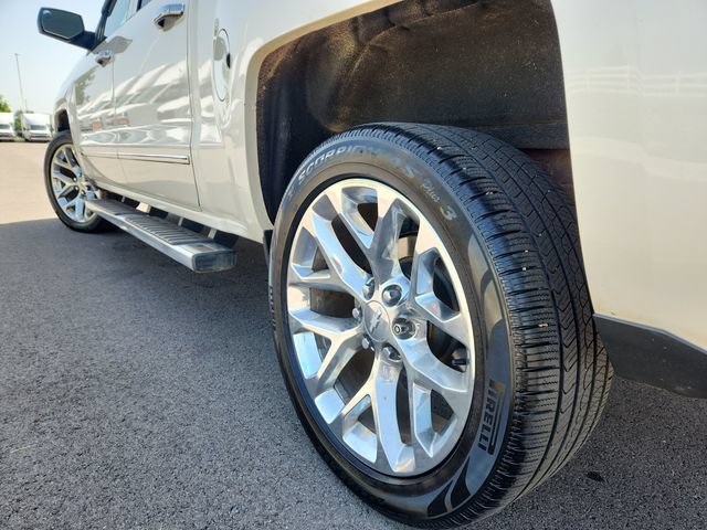 Used 2014 Chevrolet Silverado 1500 LTZ Z71 w/ LTZ Plus Package AWD/4WD image 18
