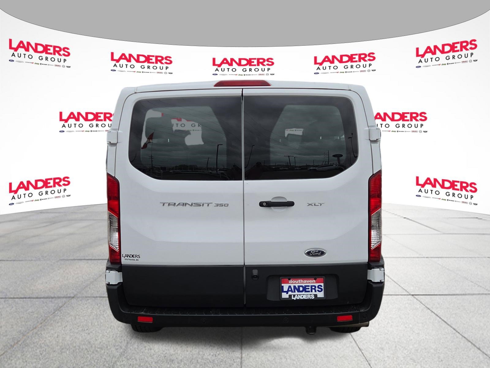 Used 2023 Ford Transit 350 XLT image 4