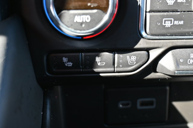 Used 2022 Chevrolet Tahoe High Country AWD/4WD image 33