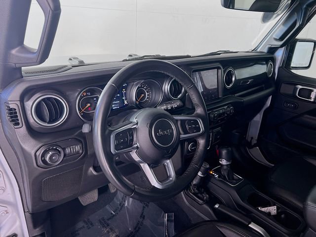 Used 2022 Jeep Wrangler Unlimited Sahara AWD/4WD image 11