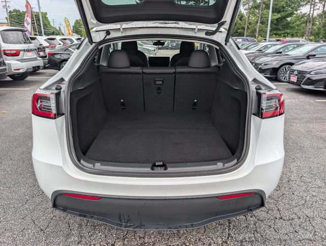 Used 2024 Tesla Model Y Long Range AWD/4WD image 13