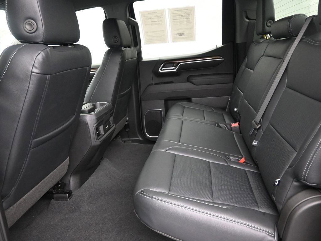 Used 2026 Chevrolet Silverado 1500 RST w/ Z71 Off-Road Package image 14