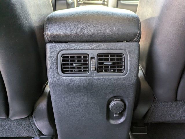 Used 2011 INFINITI FX50 AWD w/ Deluxe Touring Pkg image 30