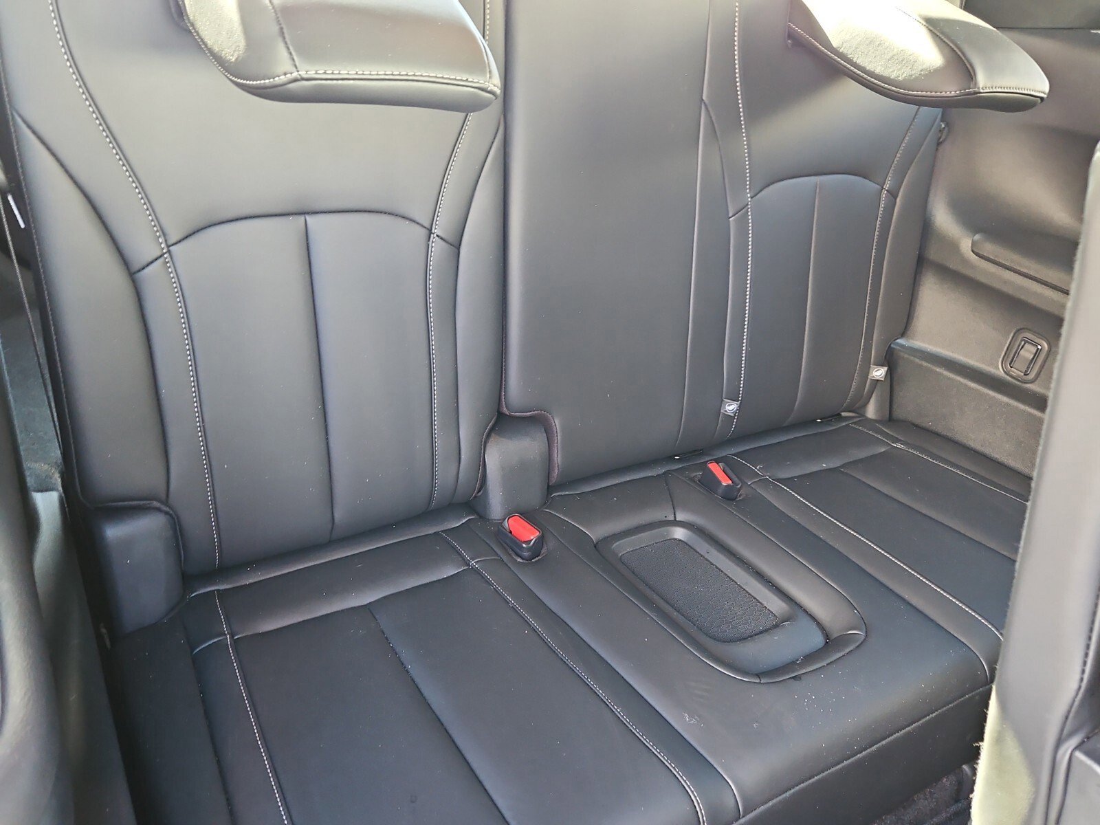 Certified 2025 INFINITI QX60 Luxe w/ Black Edition image 13