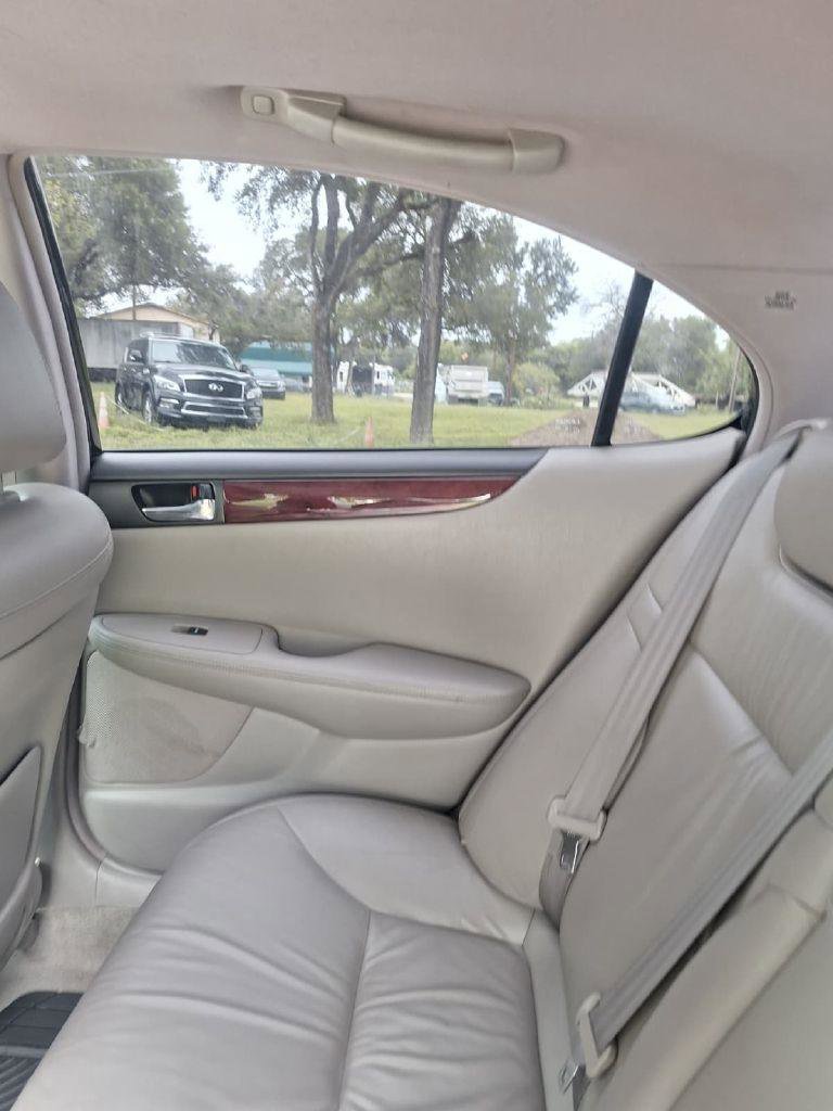 Used 2003 Lexus ES 330 FWD image 4