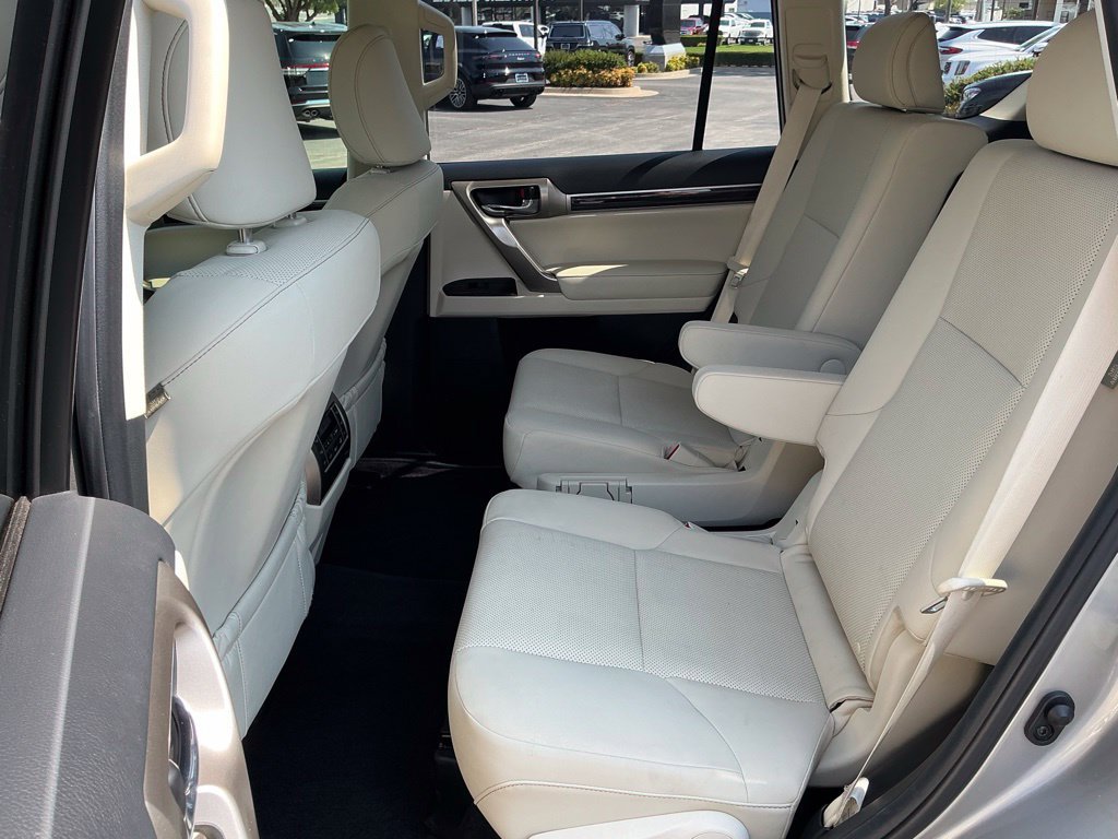 Used 2020 Lexus GX 460 Premium AWD/4WD image 16