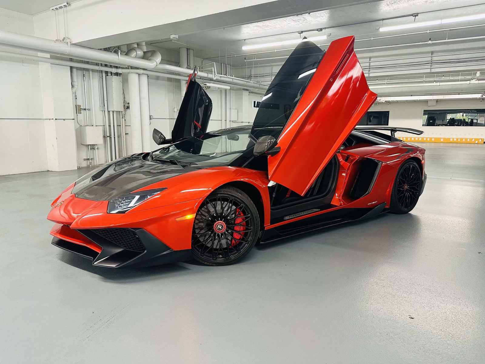 Used 2016 Lamborghini Aventador LP 750-4 Superveloce AWD/4WD image 3