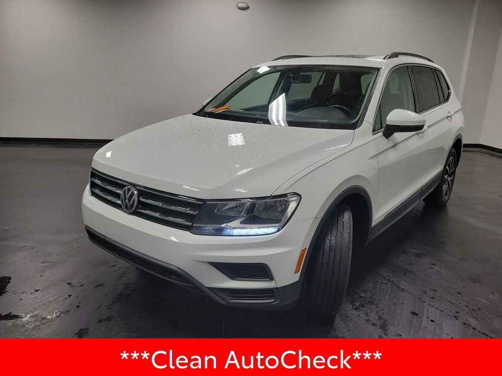 Used 2021 Volkswagen Tiguan SE w/ Panoramic Sunroof Package image 4