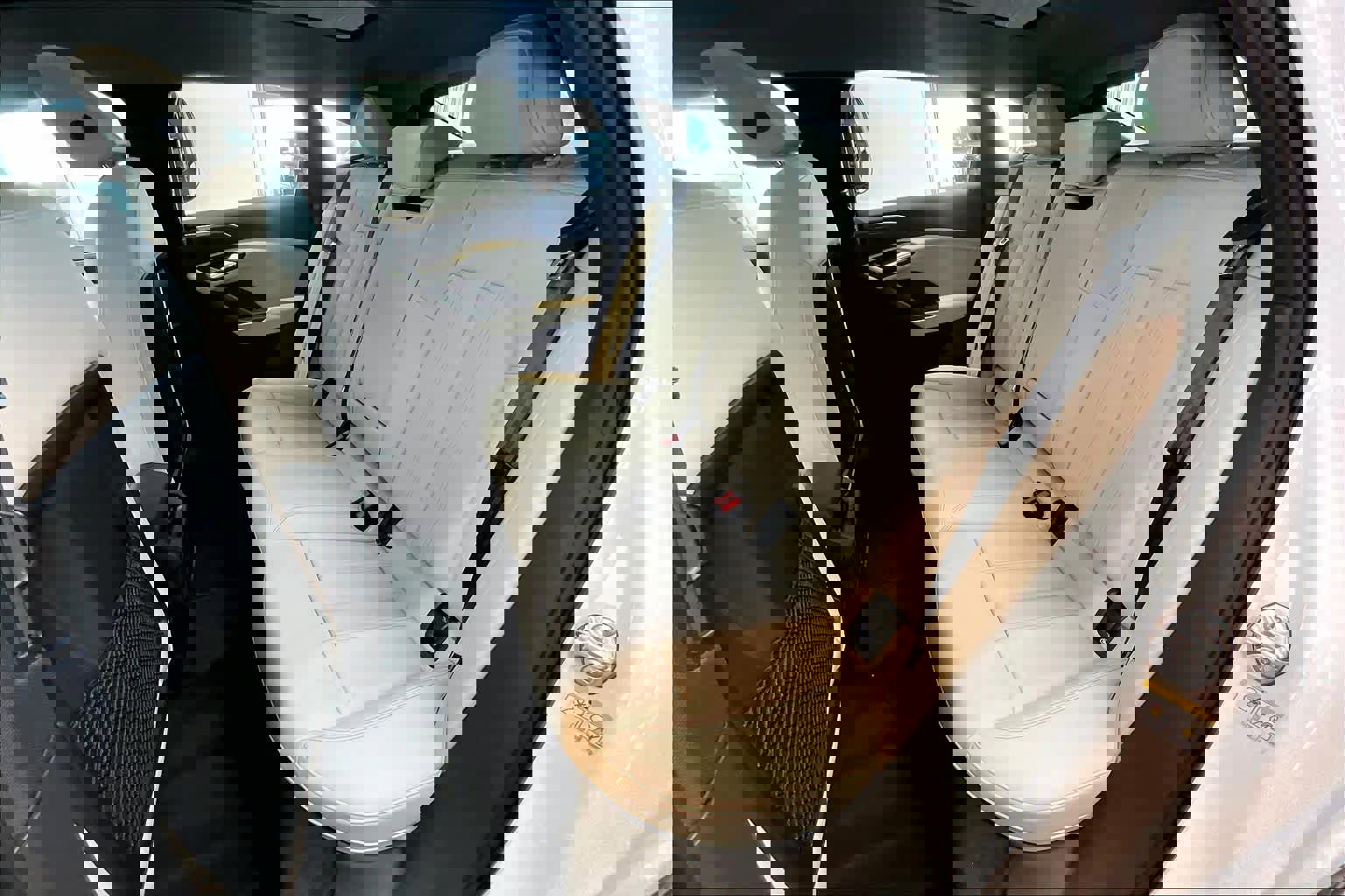 Certified 2025 Audi A6 e-tron Premium w/ Ultra Package image 21