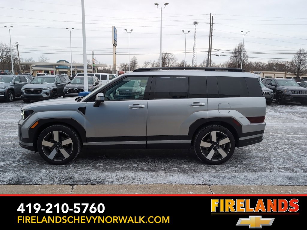 Used 2024 Hyundai Santa Fe Limited image 9