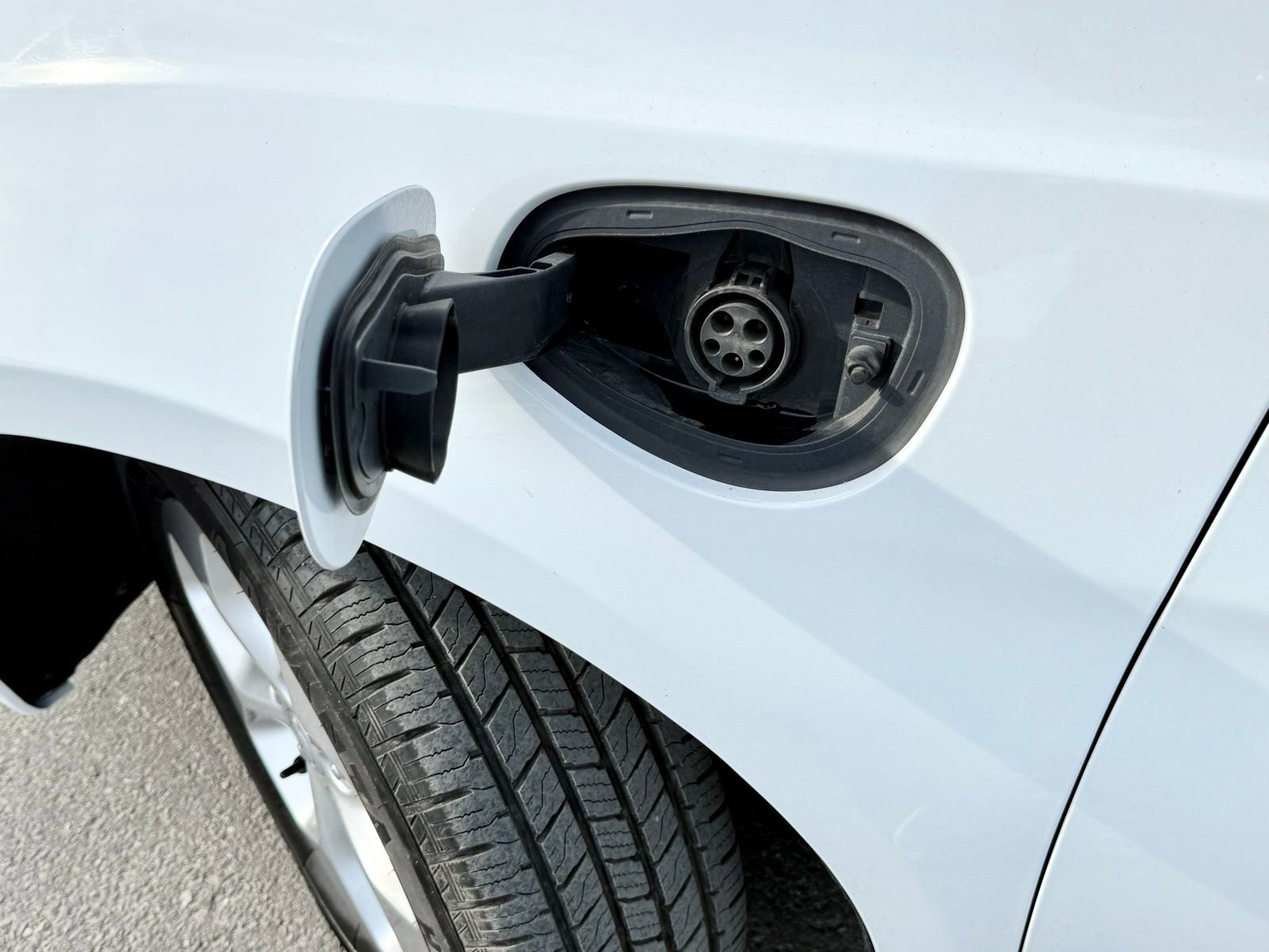 Used 2018 Chrysler Pacifica Touring Plus image 7