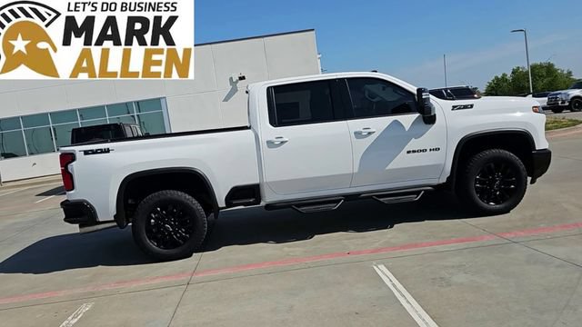 Used 2025 Chevrolet Silverado 2500 LTZ w/ LTZ Plus Package AWD/4WD image 9