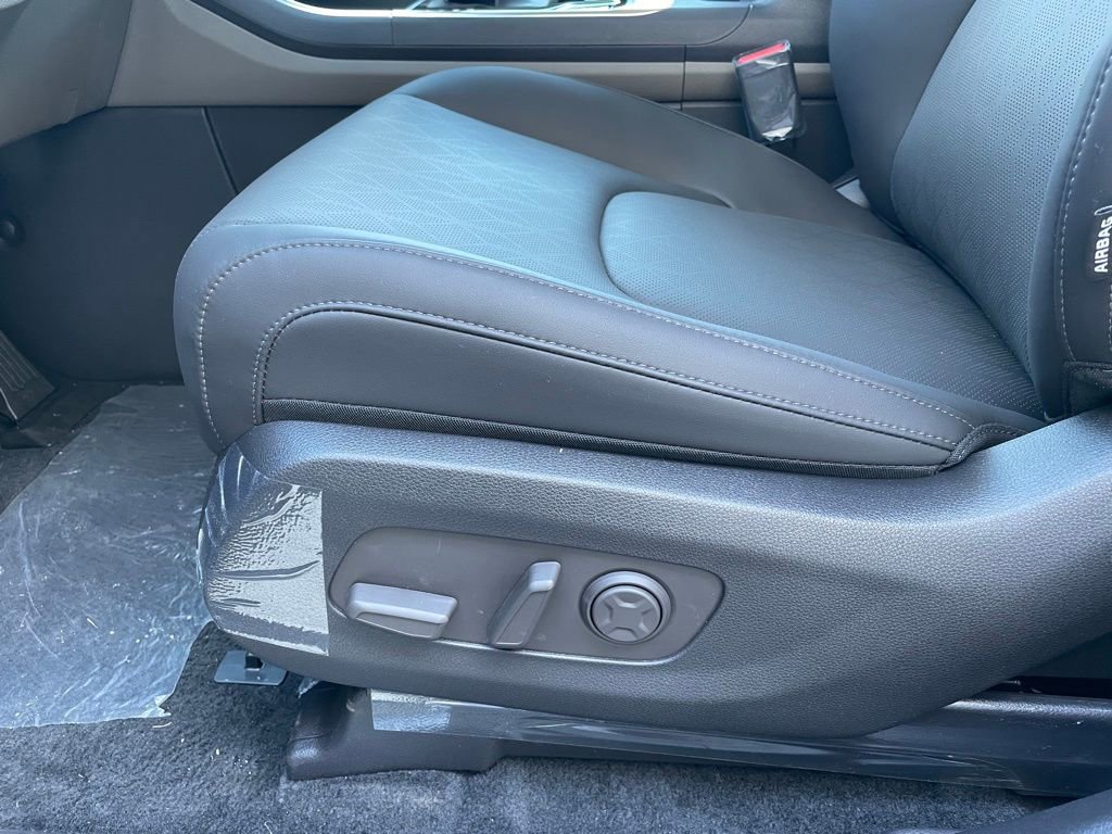 New 2026 Kia Carnival EX image 10