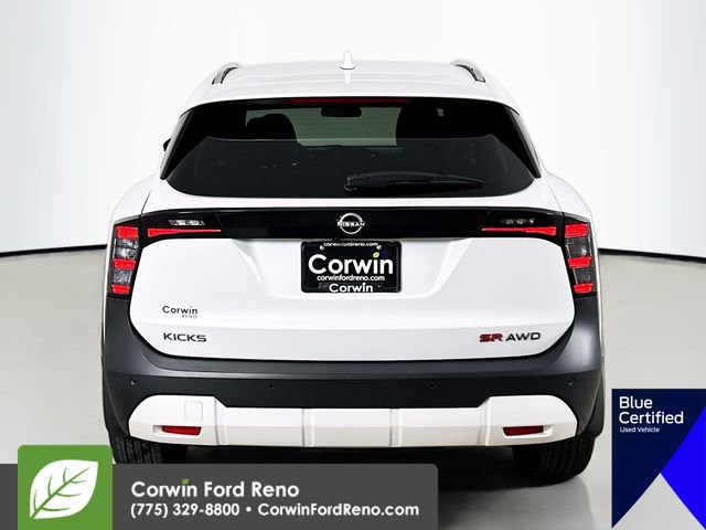 Used 2025 Nissan Kicks SR image 9