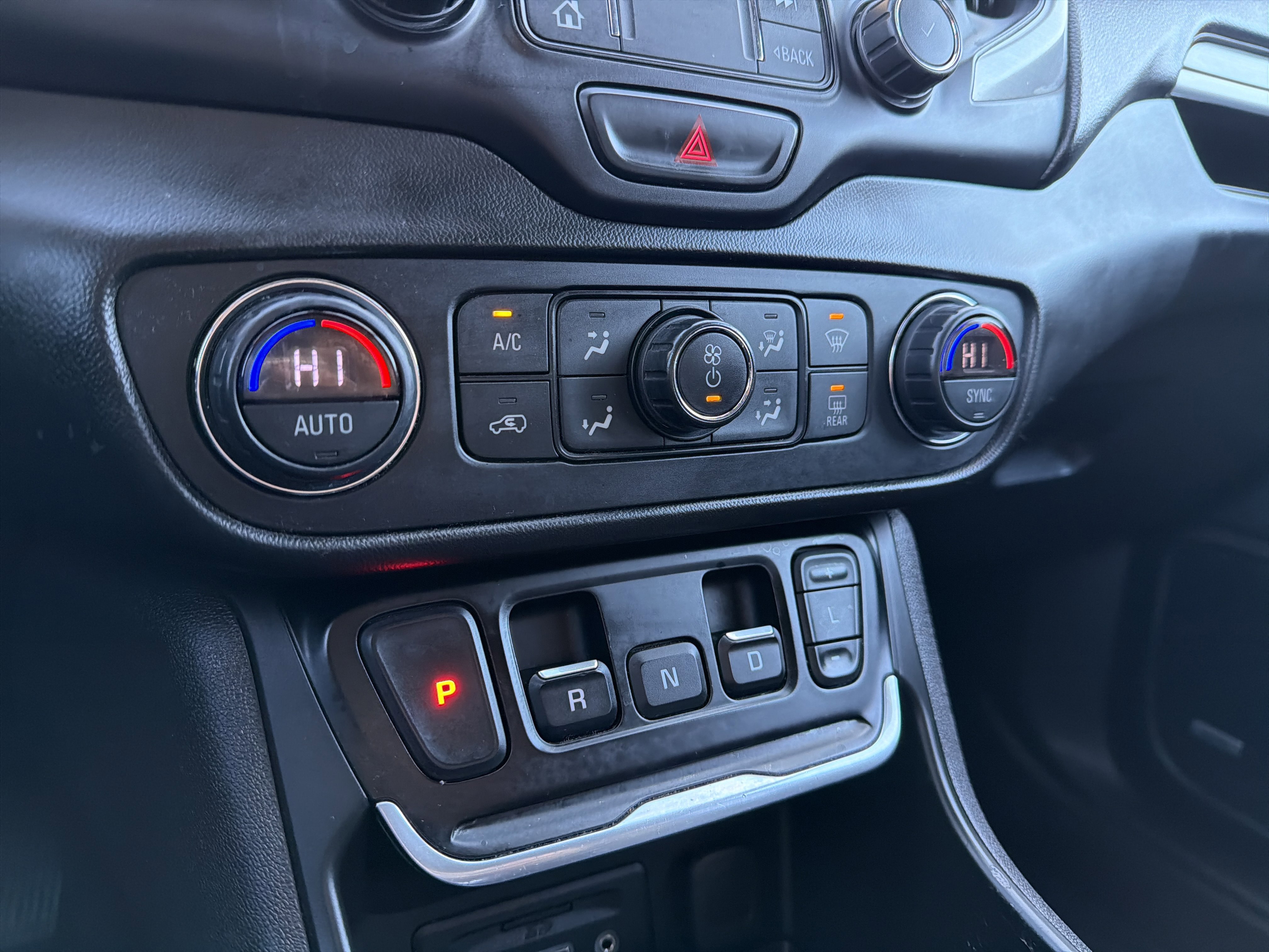 Certified 2021 GMC Terrain SLT w/ Infotainment Package II image 22