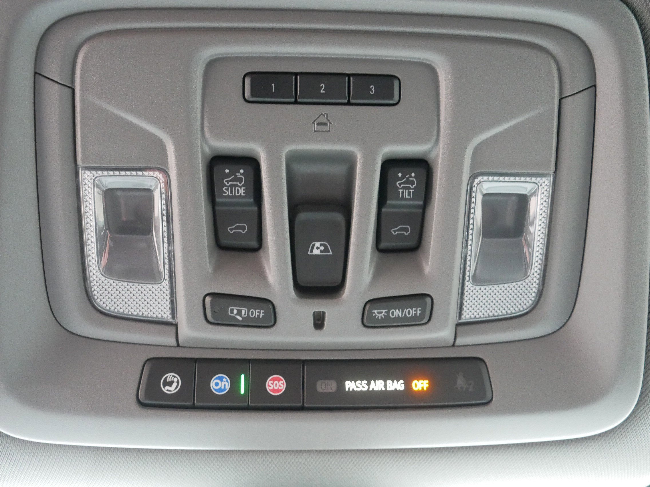 Used 2021 Chevrolet Silverado 2500 LTZ w/ LTZ Premium Package image 33