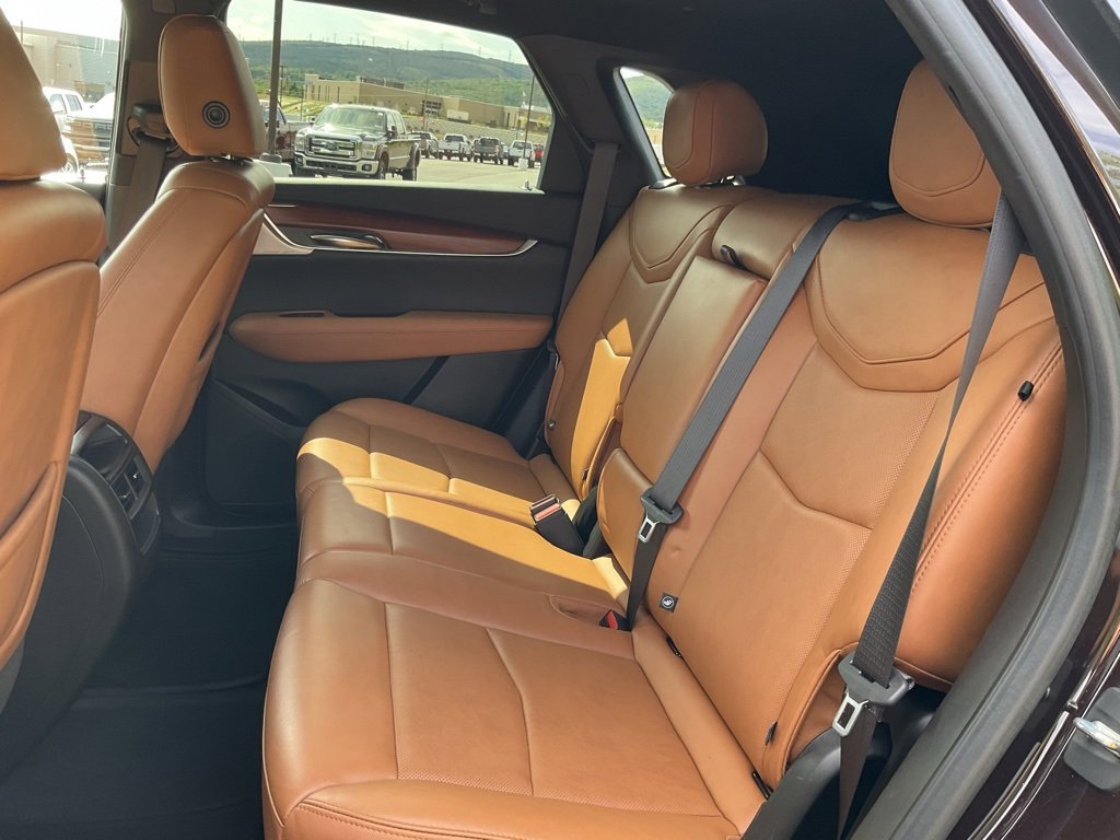 Used 2020 Cadillac XT5 Premium Luxury image 16