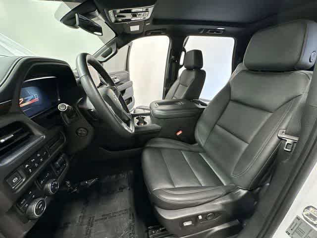Used 2022 Chevrolet Tahoe Z71 w/ Z71 Off-Road Package AWD/4WD image 19