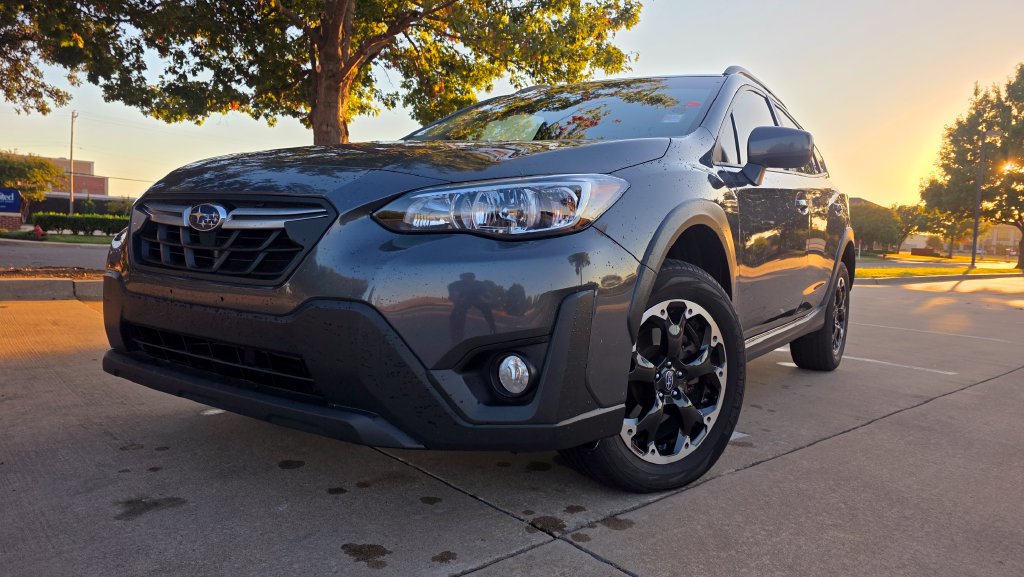 Used 2023 Subaru Crosstrek 2.0i Premium AWD/4WD image 3