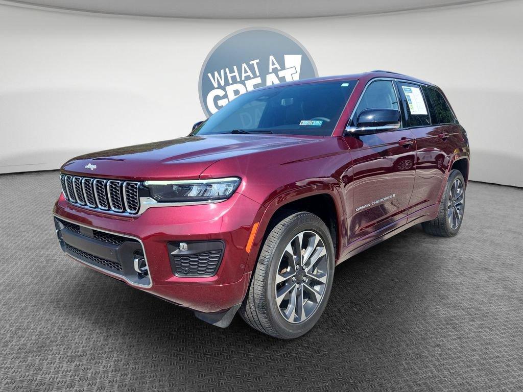Used 2024 Jeep Grand Cherokee Overland w/ Luxury Tech Group IV AWD/4WD image 8