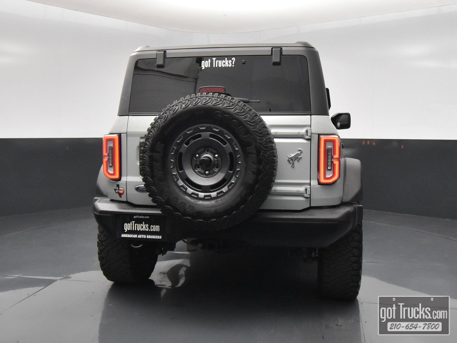 Used 2024 Ford Bronco Everglades AWD/4WD image 6