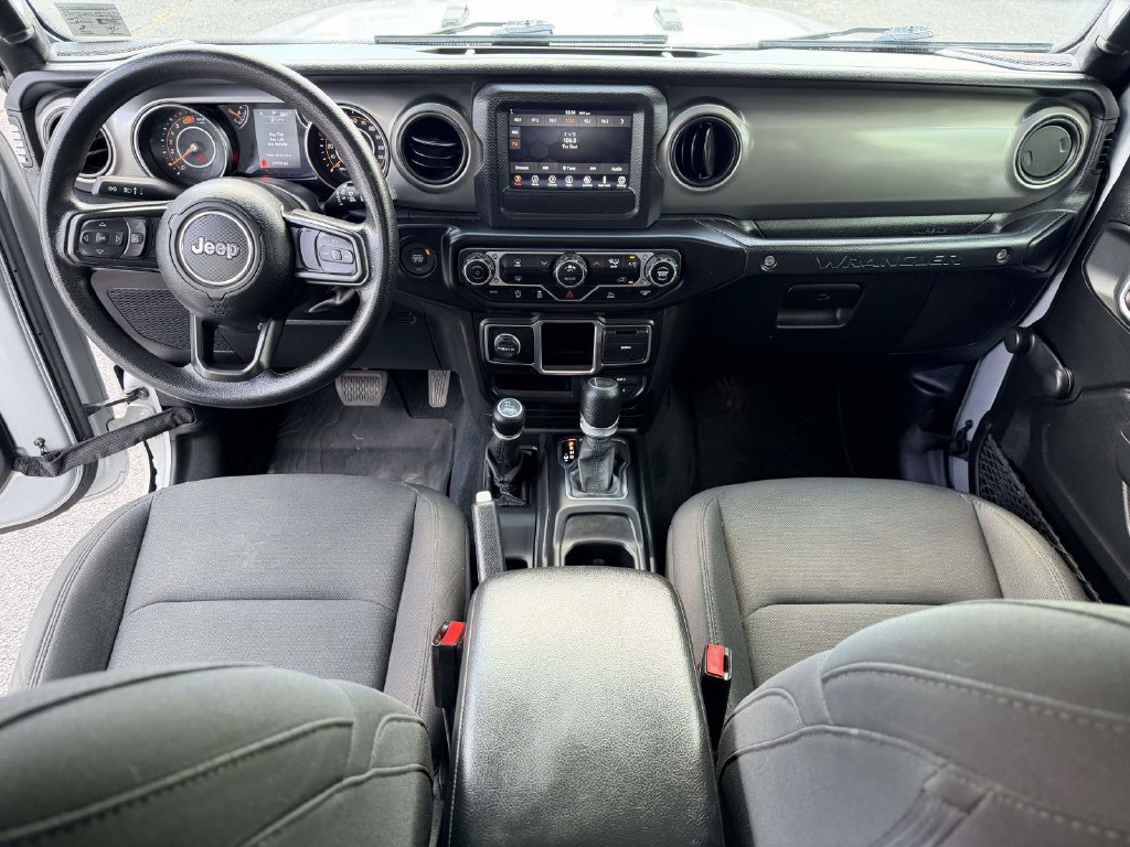 Used 2022 Jeep Wrangler Unlimited Sport AWD/4WD image 16