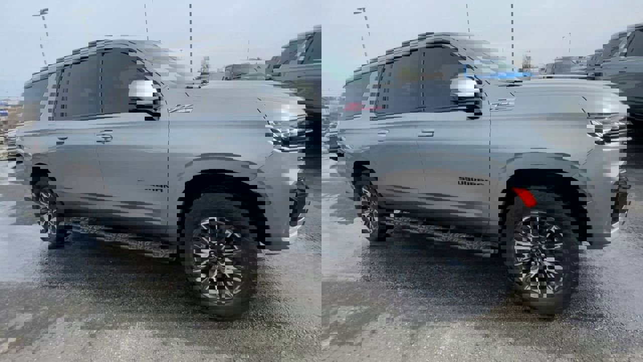 Used 2024 Chevrolet Suburban Z71 w/ Luxury Package image 7