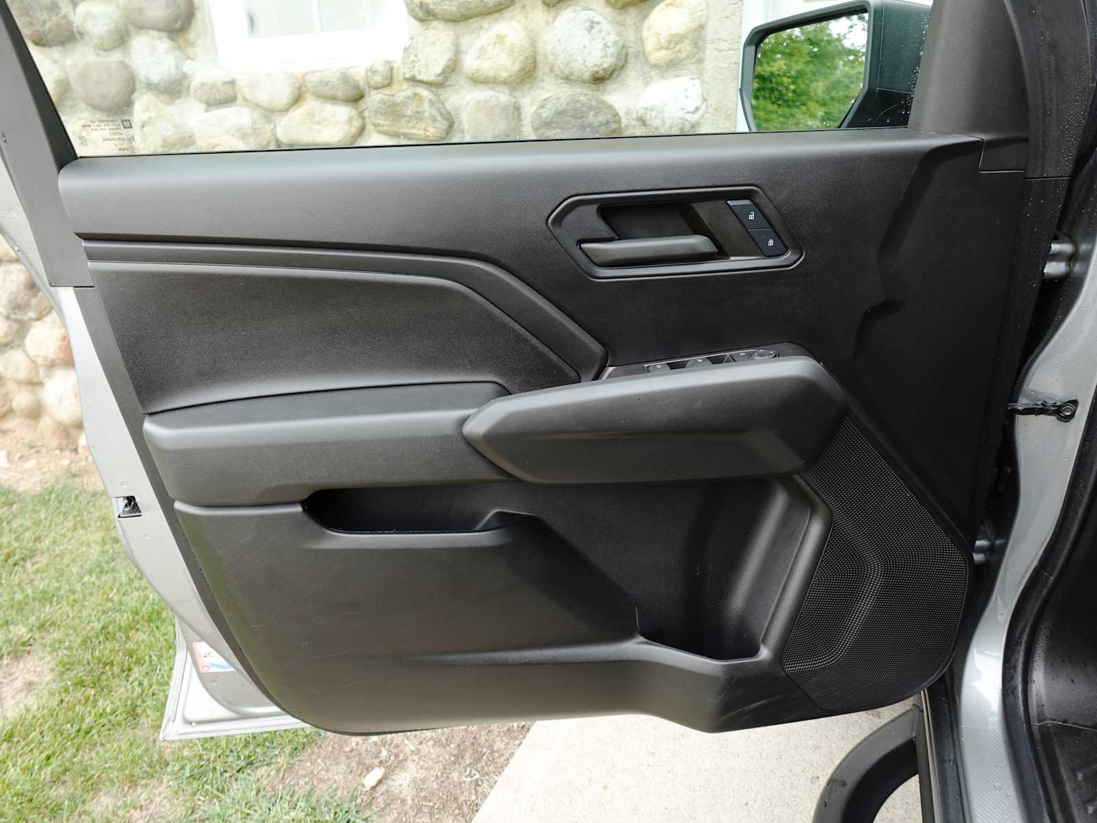 Used 2024 Chevrolet Colorado Trail Boss w/ Advanced Trailering Package AWD/4WD image 10