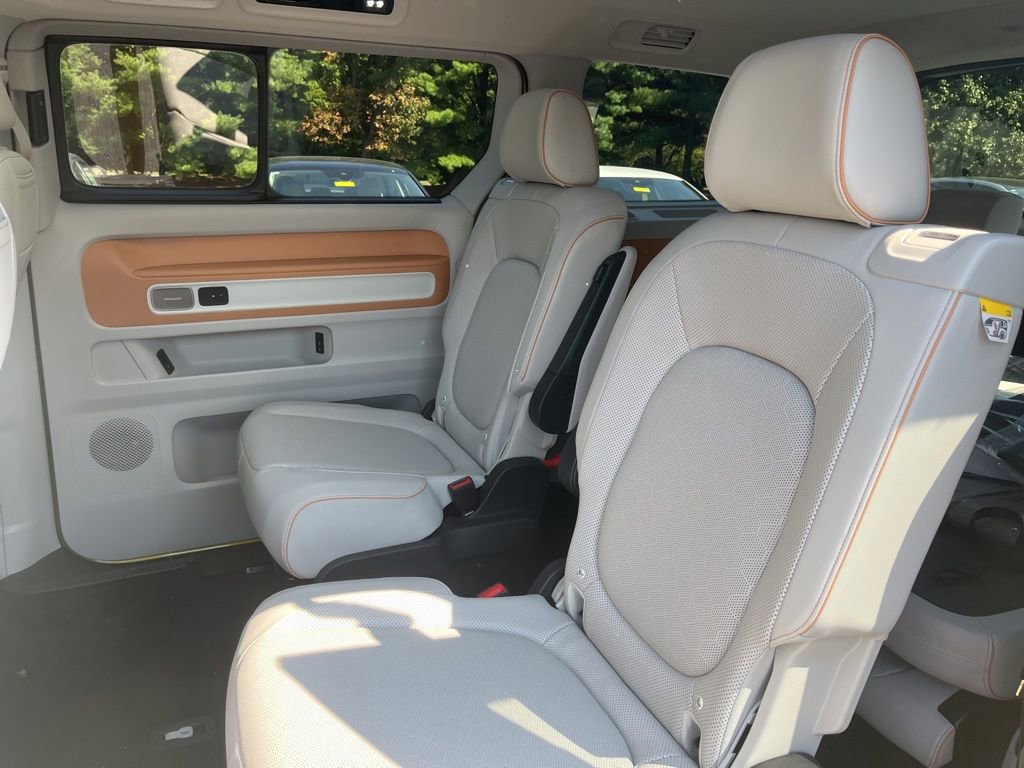 New 2025 Volkswagen ID. Buzz 1st Edition image 24