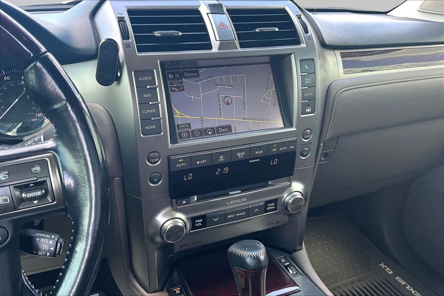 Used 2016 Lexus GX 460 w/ Premium Package AWD/4WD image 7