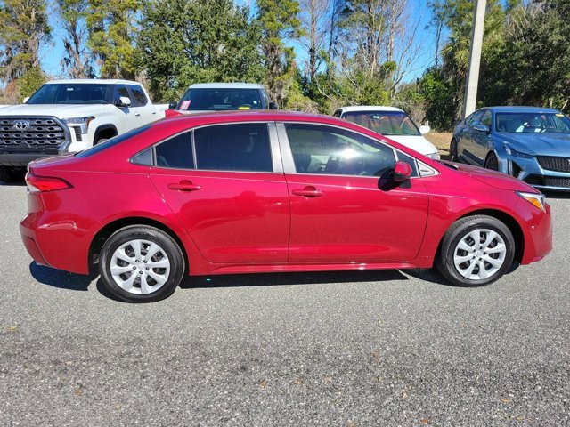 Used 2026 Toyota Corolla LE image 9