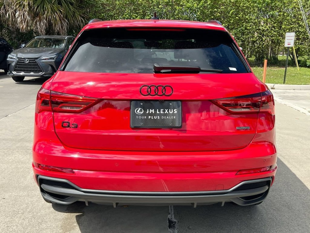 Used 2024 Audi Q3 2.0T Premium w/ Convenience Package AWD/4WD image 6