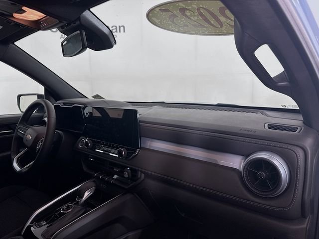 Used 2025 Chevrolet Colorado LT w/ Advanced Trailering Package image 30