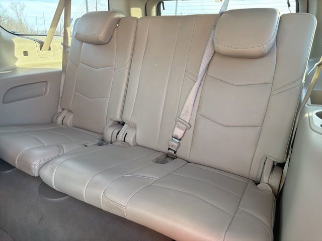 Used 2016 Cadillac Escalade ESV Premium image 9